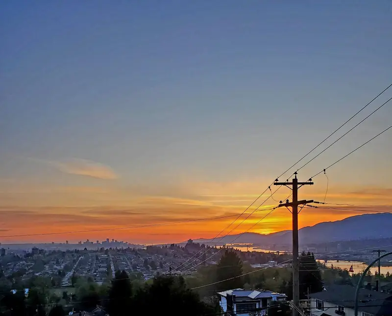 11 HYTHE AVENUE - photo 2 of 25