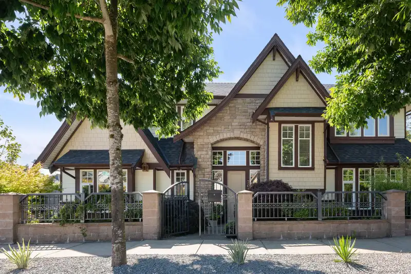 7633 ARMSTRONG STREET - photo 1 of 40
