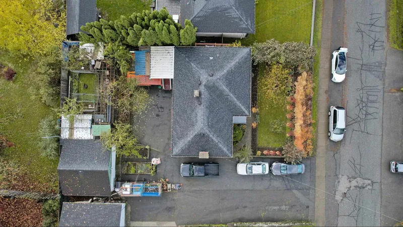 8824 RUSSELL DRIVE - photo 2 of 12