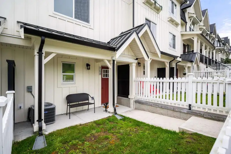 154 24951 112 STREET - photo 3 of 38