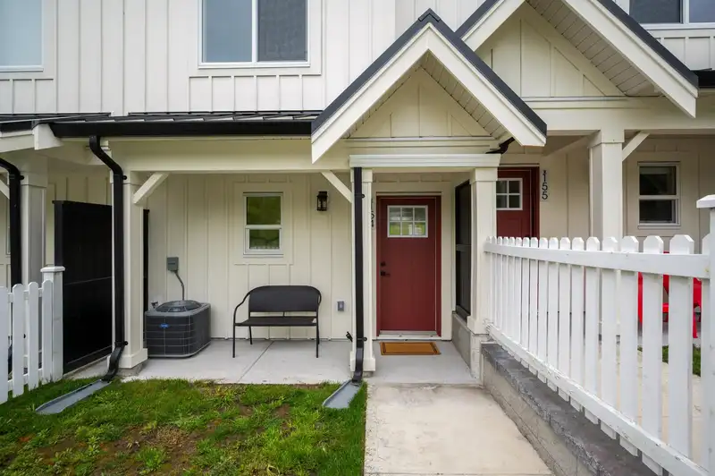154 24951 112 STREET - photo 4 of 38
