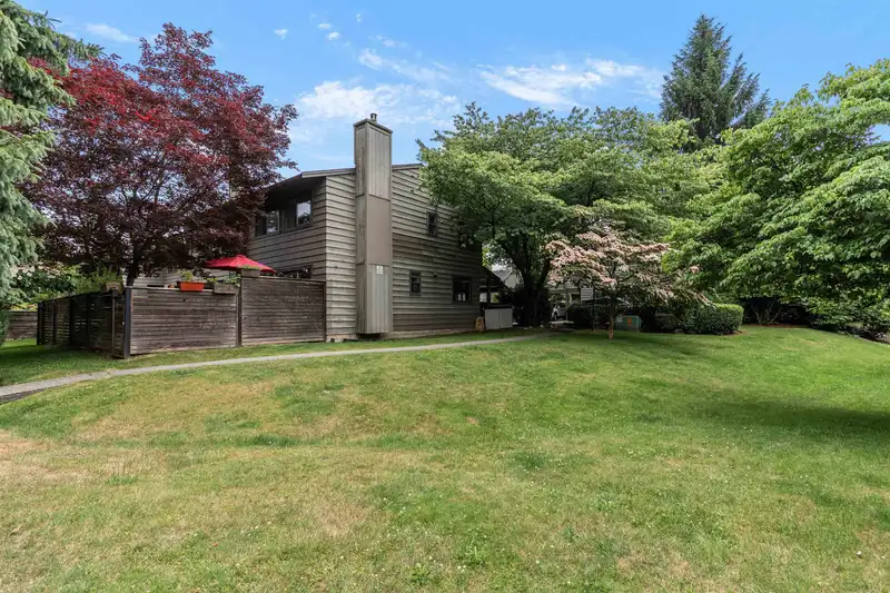 39 1910 CEDAR VILLAGE CRESCENT - photo 1 of 40