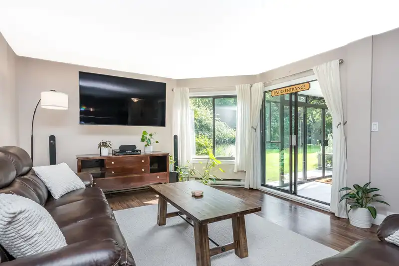 104 1520 VIDAL STREET - photo 1 of 39