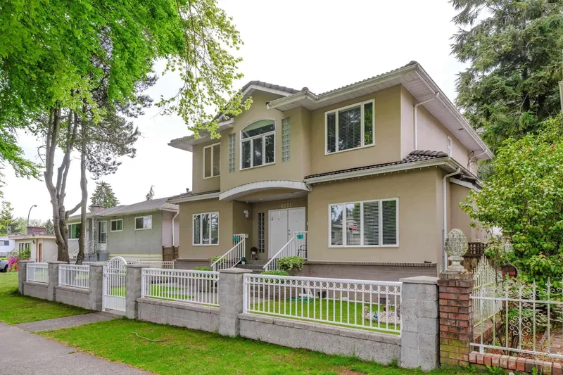 6271 ARLINGTON STREET - photo 2 of 25