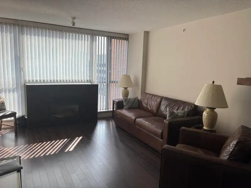 707 1575 W 10TH AVENUE - photo 4 of 14