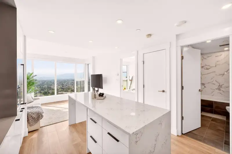 3606 4711 HAZEL STREET - photo 4 of 36
