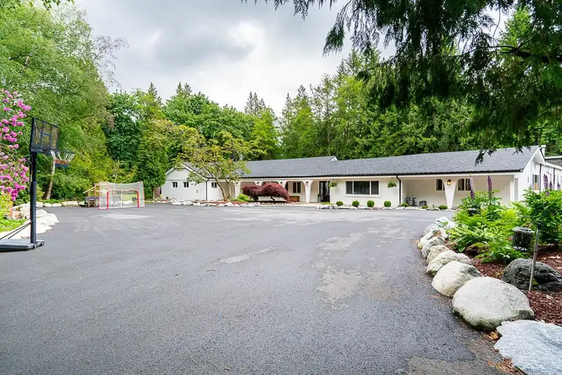 4538 MARTINGALE CRESCENT - photo 3 of 32