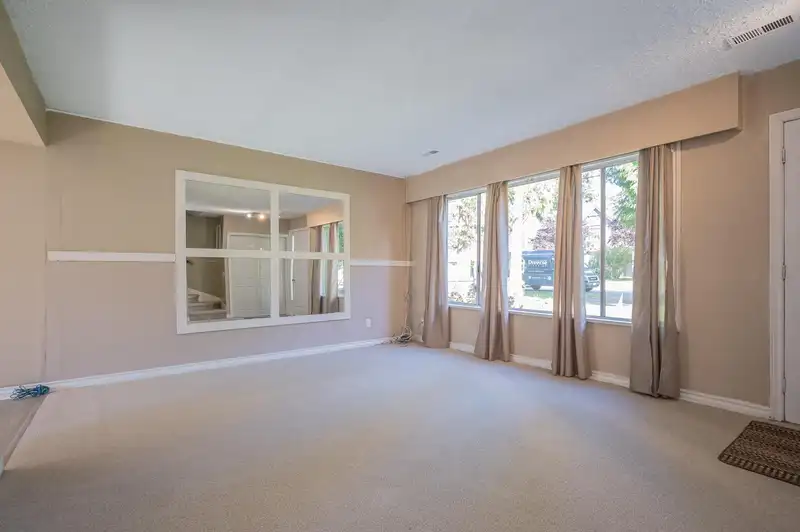 3915 205A STREET - photo 4 of 39