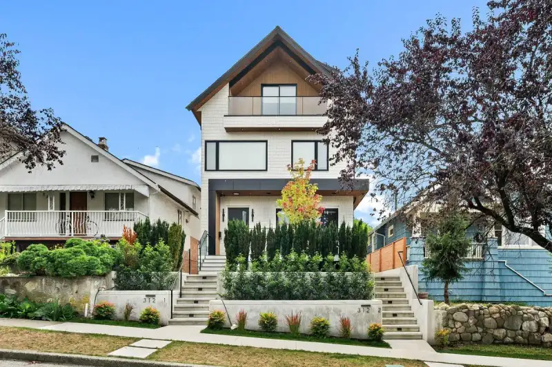 2 312 E 37TH AVENUE - photo 1 of 26