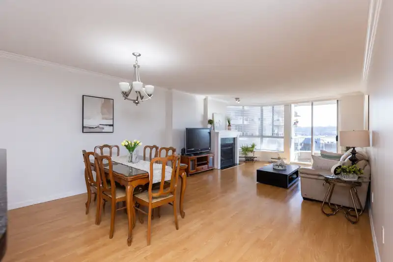 805 1245 QUAYSIDE DRIVE - photo 4 of 40