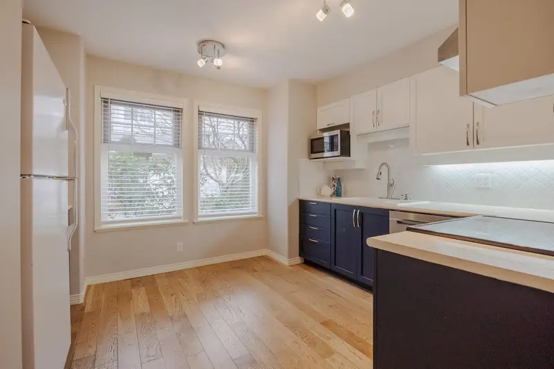 16 15432 16A AVENUE - photo 2 of 25