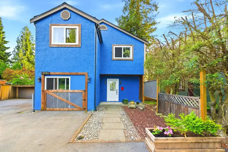 12044 MCINTYRE COURT - photo 1 of 40