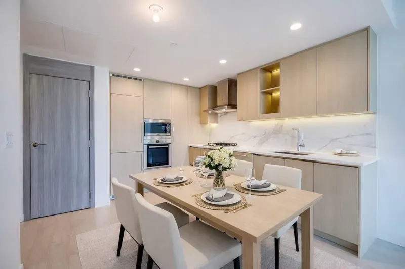 2306 4880 LOUGHEED HIGHWAY - photo 1 of 25