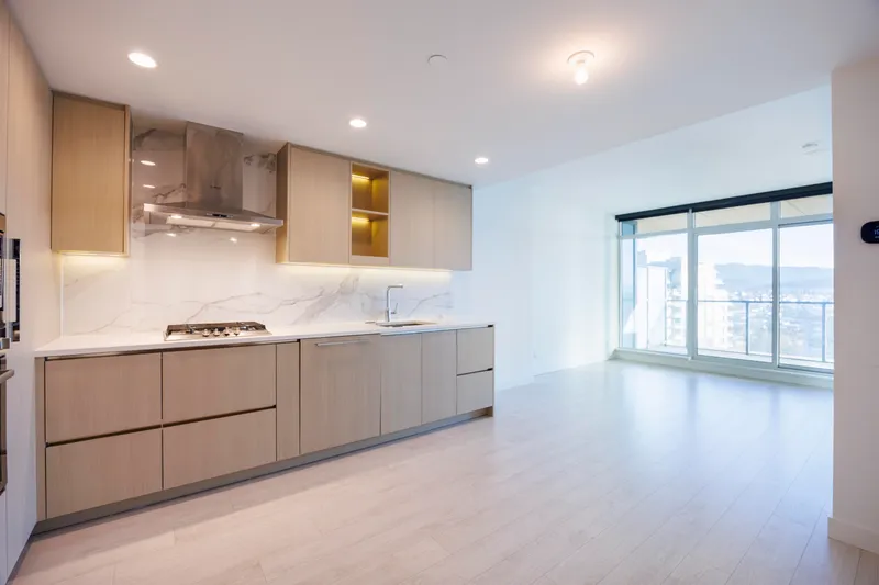 2306 4880 LOUGHEED HIGHWAY - photo 4 of 25