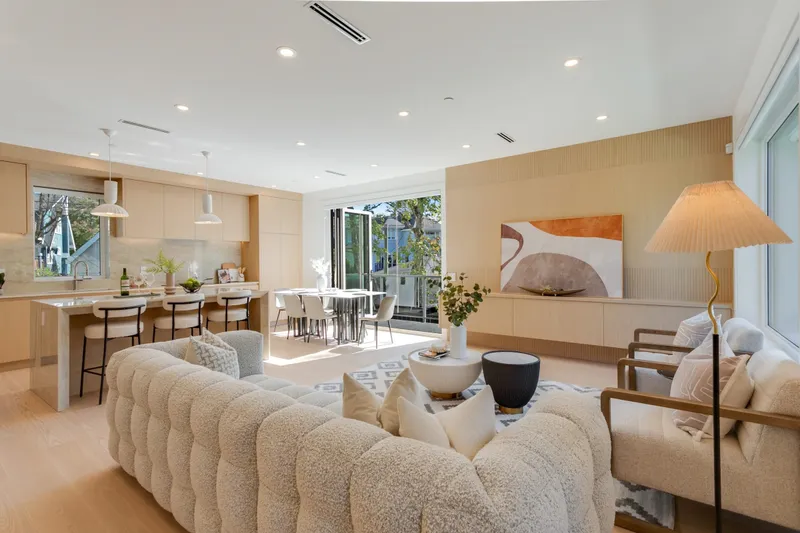 7178 EAST BOULEVARD - photo 3 of 25