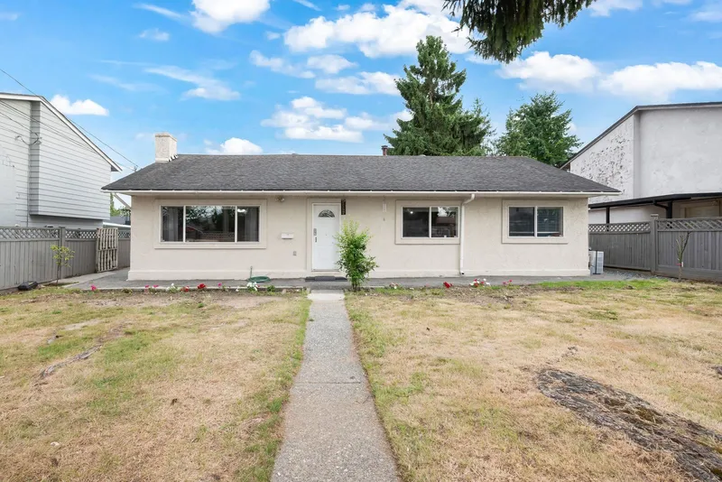 13090 72 AVENUE - photo 1 of 22