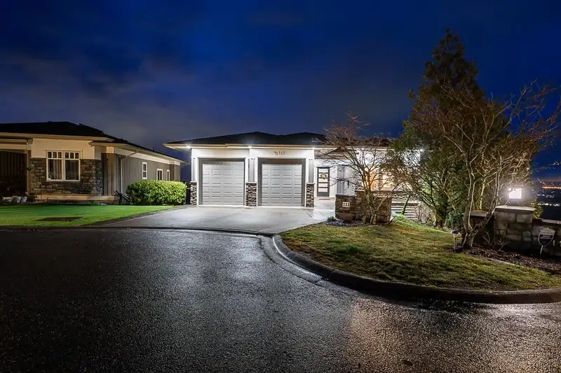 111 51075 FALLS COURT - photo 1 of 40
