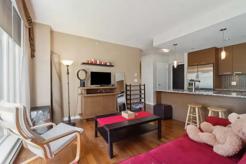 205 6188 WILSON AVENUE - photo 4 of 20