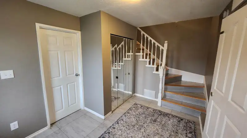 7886 115 STREET - photo 2 of 28
