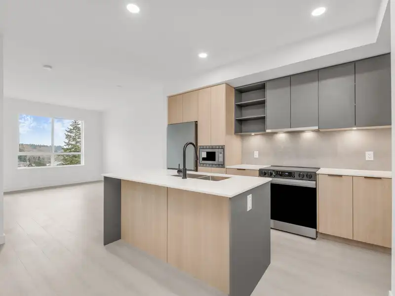 613 13439 94A AVENUE - photo 2 of 40