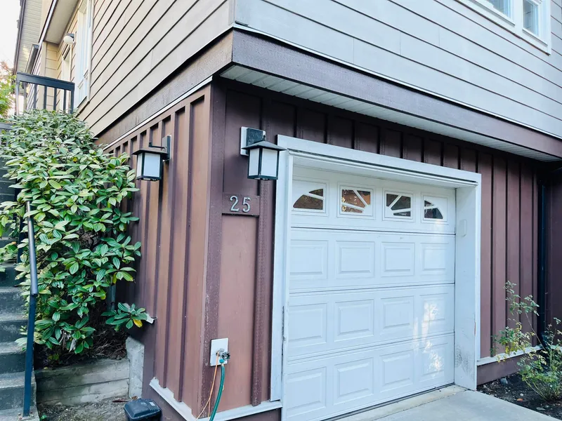 25 9551 FERNDALE ROAD - photo 3 of 20