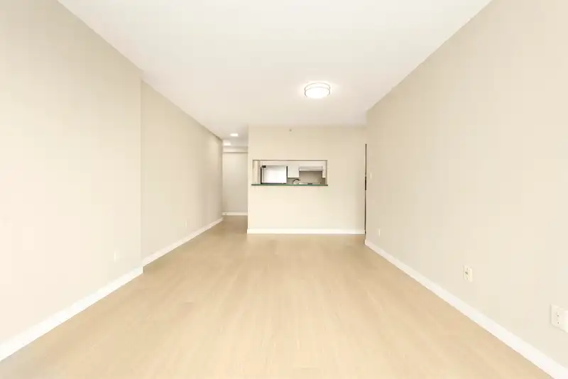 905 5189 GASTON STREET - photo 3 of 22