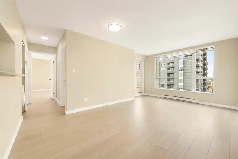 905 5189 GASTON STREET - photo 4 of 22