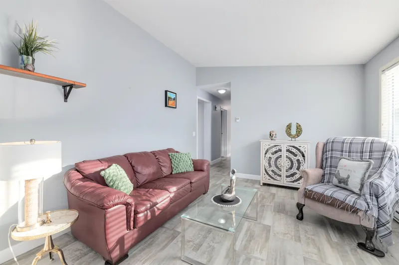 5371 REGATTA WAY - photo 4 of 24