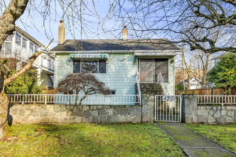 420 LYON PLACE - photo 1 of 30