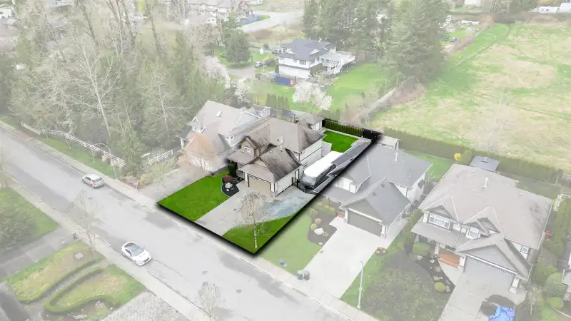 27245 34 AVENUE - photo 3 of 39