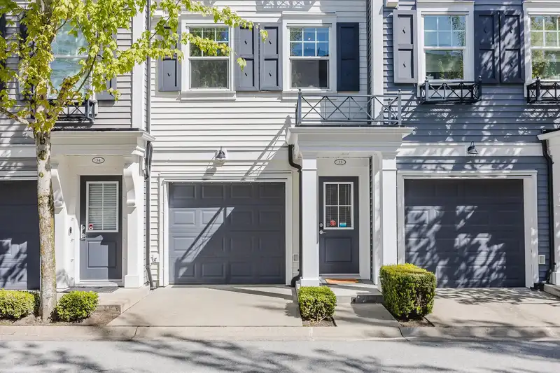 33 7348 192A STREET - photo 2 of 40
