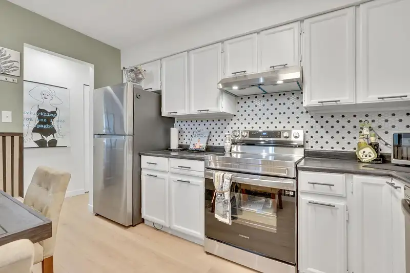 310 33490 COTTAGE LANE - photo 3 of 27