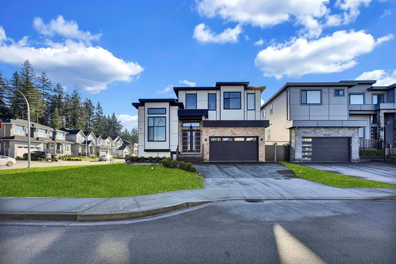 19774 33 AVE - photo 3 of 25