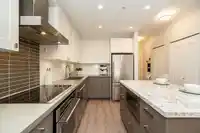 210 3399 NOEL DRIVE - thumbnail 11