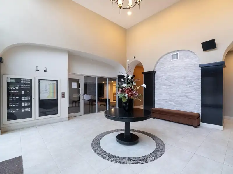 2704 280 ROSS DRIVE - photo 3 of 40