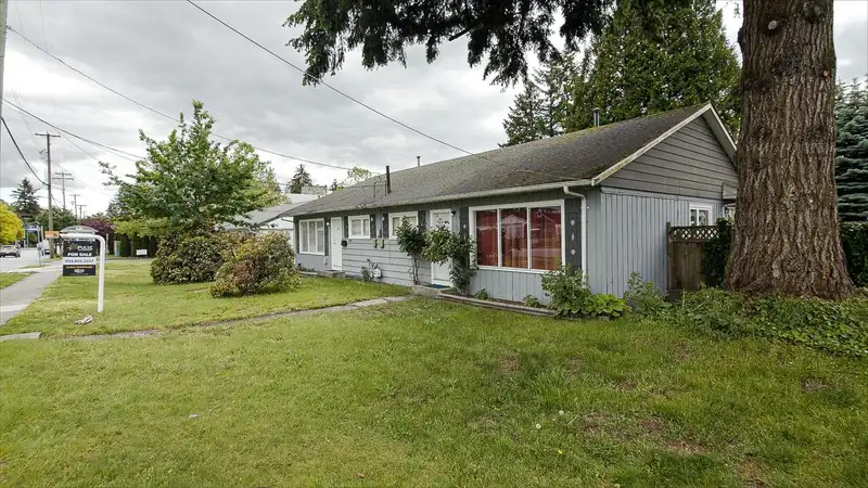 3191-3193 SHAUGHNESSY STREET - photo 1 of 2
