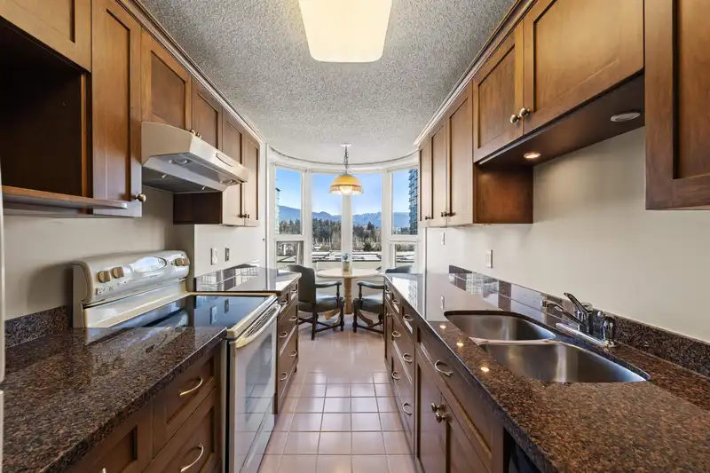 502 1845 ROBSON STREET - photo 4 of 27