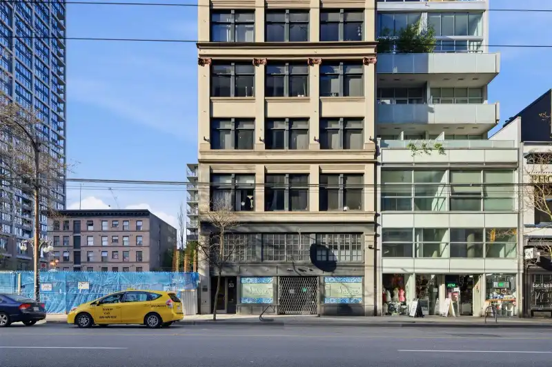 605 53 W HASTINGS STREET - photo 1 of 16