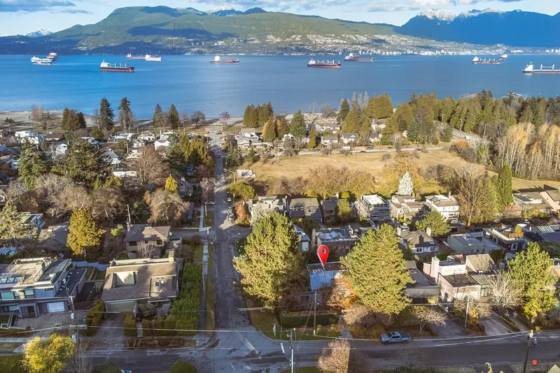 4489 W 2ND AVENUE - photo 2 of 25