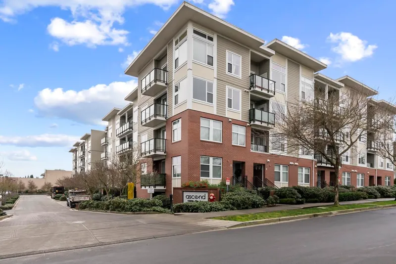 221 15956 86A AVENUE - photo 1 of 25