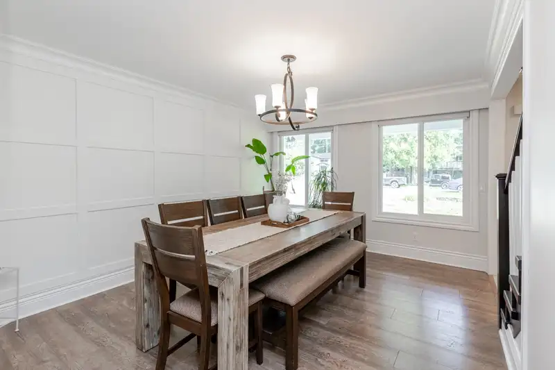 20218 43 AVENUE - photo 4 of 40