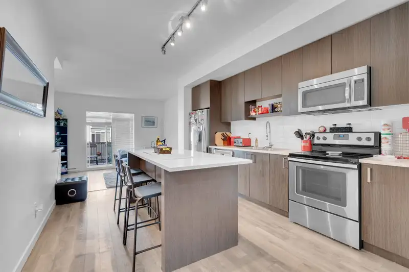 4 13636 81A AVENUE - photo 4 of 32