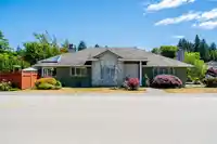 2112 124 STREET - thumbnail 2