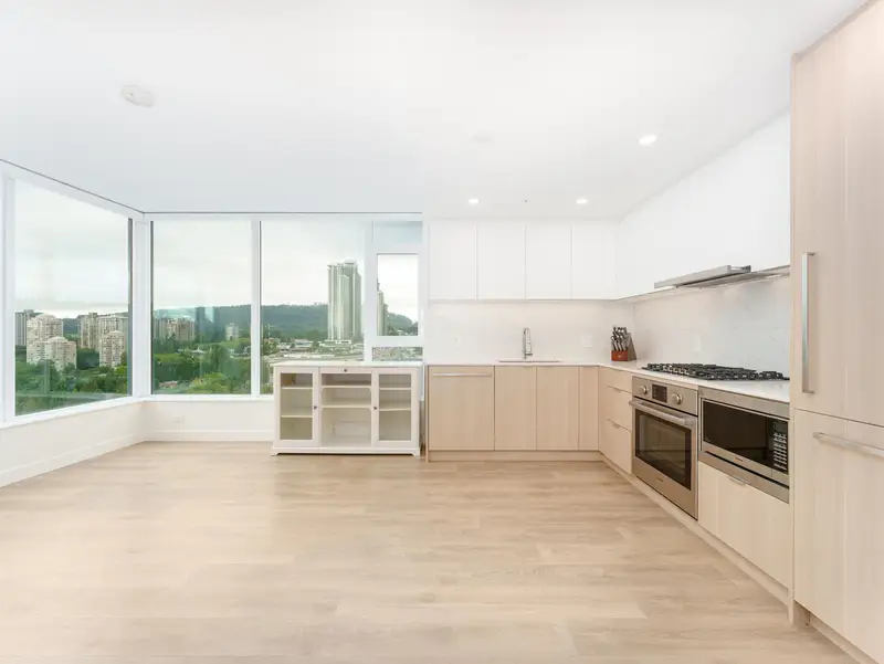 1809 318 ALDERSON AVENUE - photo 3 of 25