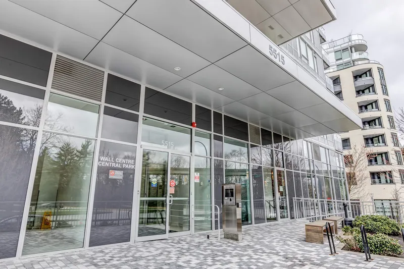 652 5515 BOUNDARY ROAD - photo 3 of 25