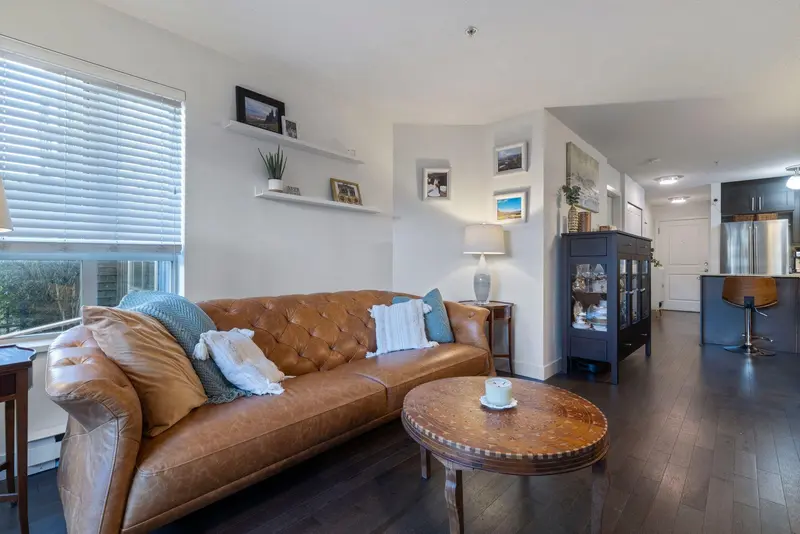 105 8915 202 STREET - photo 3 of 25