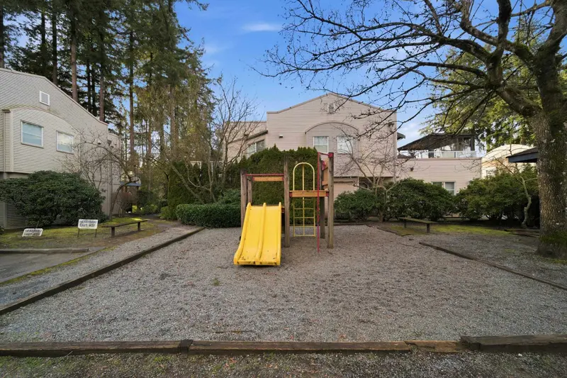 4 12449 191 STREET - photo 2 of 25