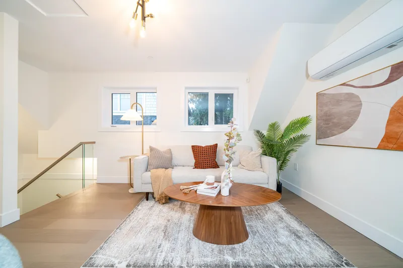 1926 WILLIAM STREET - photo 2 of 25