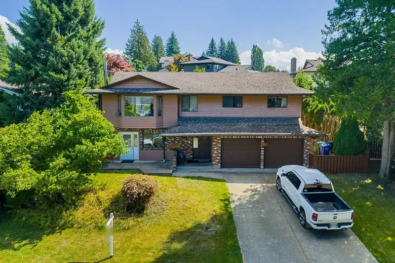 34686 ST MATTHEWS WAY - photo 2 of 40