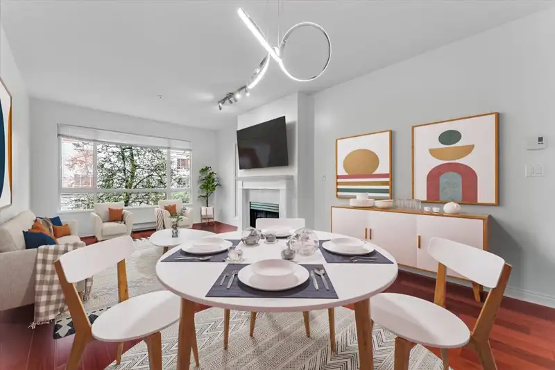 219 5735 HAMPTON PLACE - photo 3 of 21
